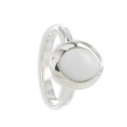 ANILLO CON AGATA BLANCA