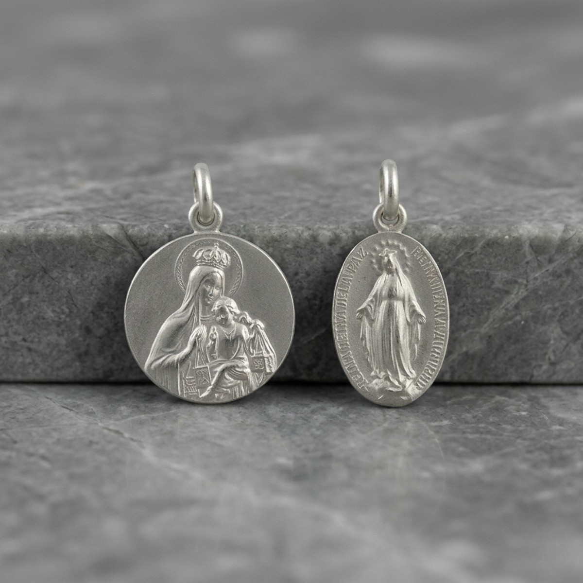 MEDALLA VIRGEN DEL CARMEN 18 MM